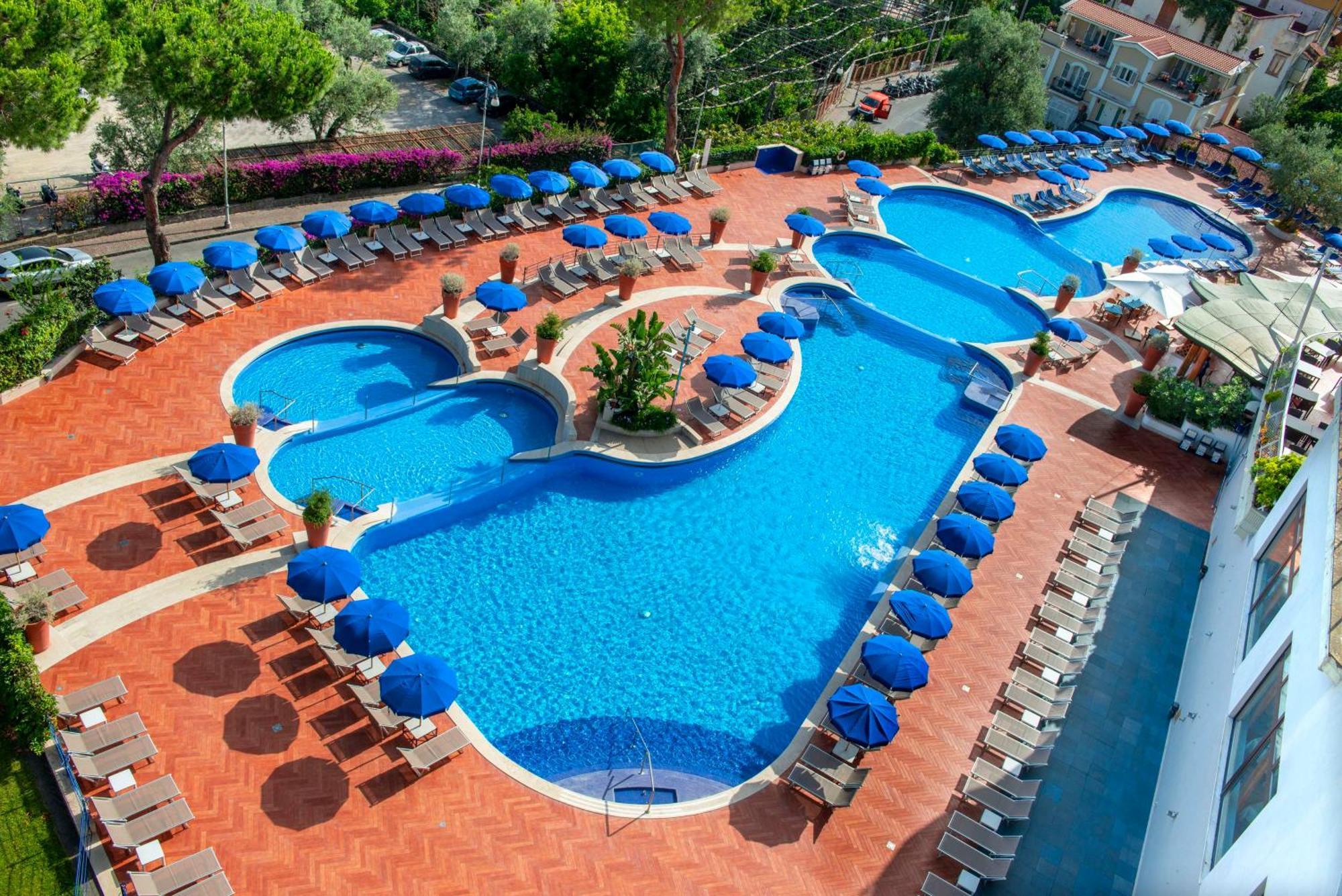 Hilton Sorrento Palace Екстер'єр фото