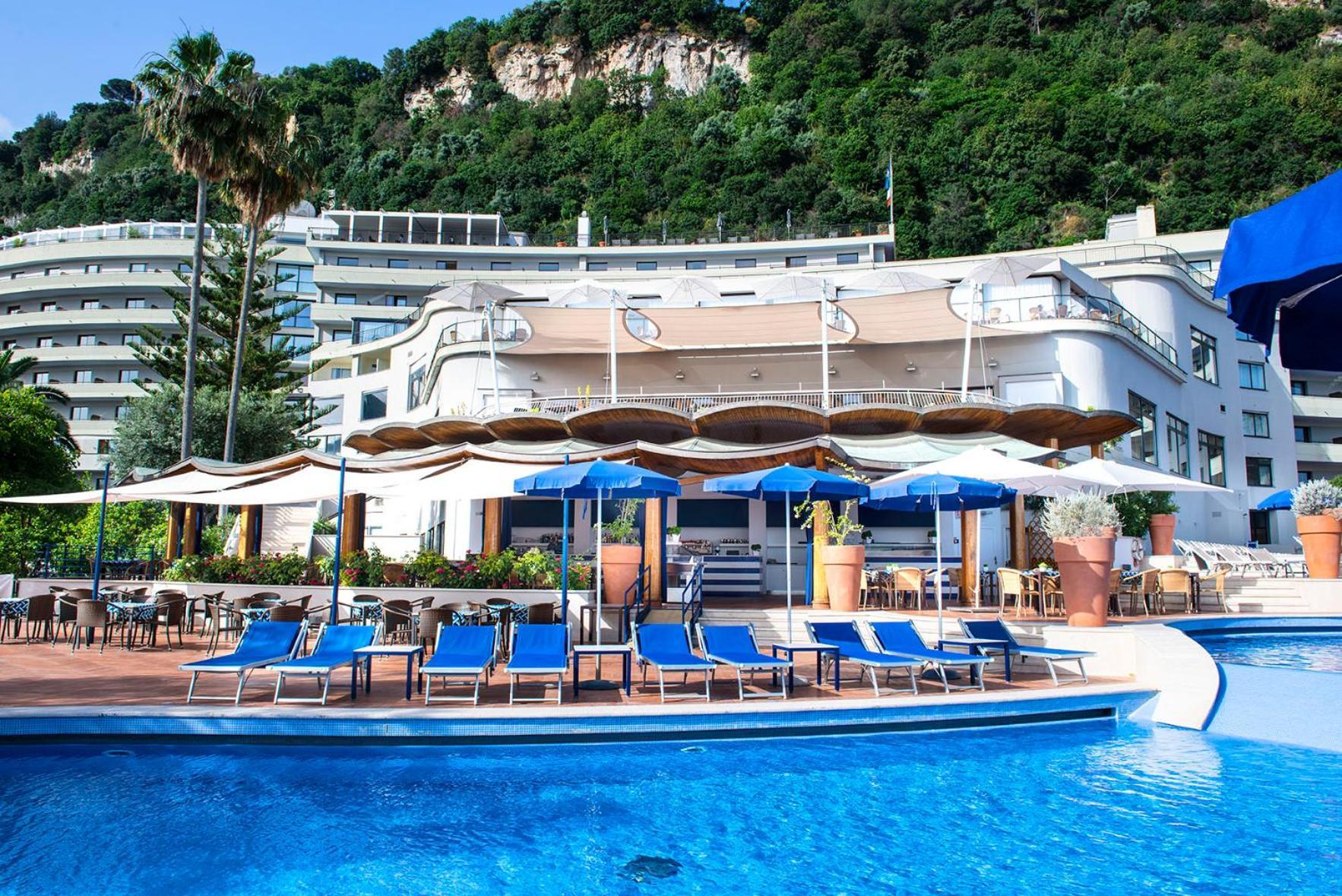 Hilton Sorrento Palace Екстер'єр фото