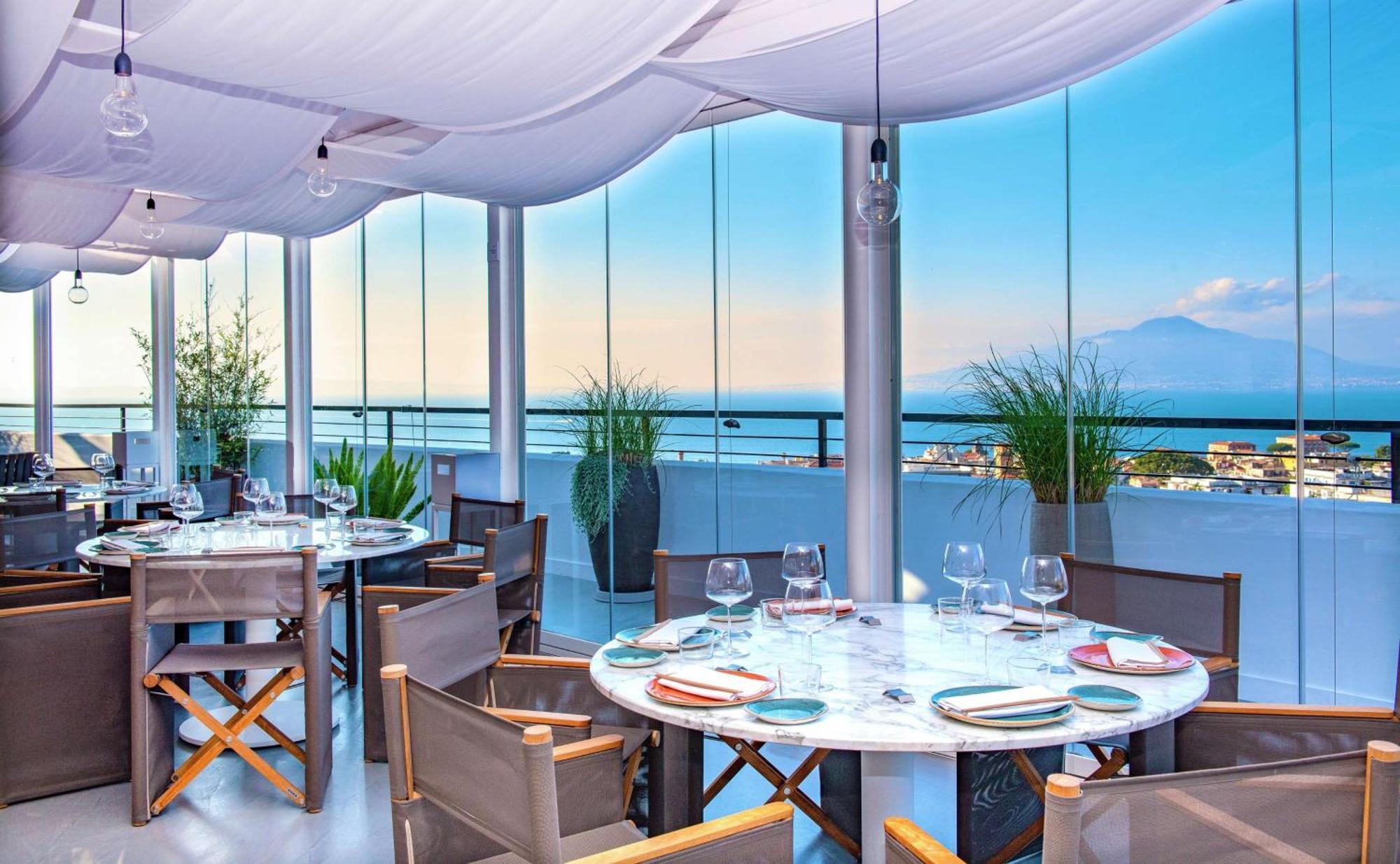 Hilton Sorrento Palace Екстер'єр фото