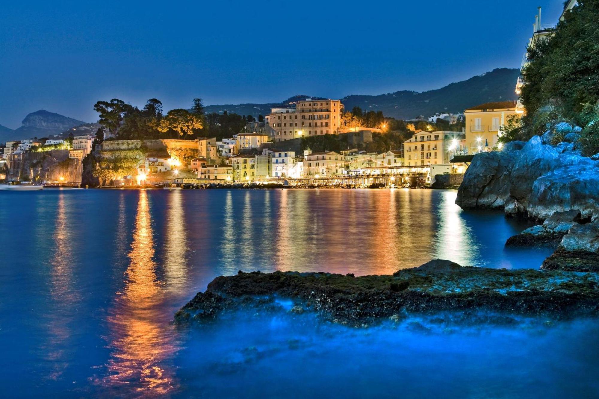 Hilton Sorrento Palace Екстер'єр фото