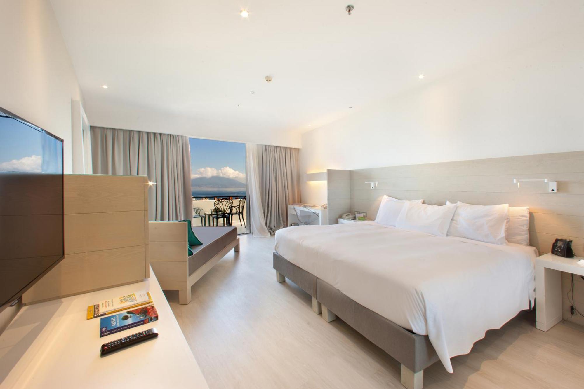 Hilton Sorrento Palace Екстер'єр фото